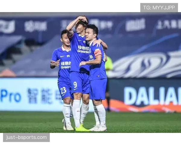 上海申花近阶段阵容磨合渐显成效，近期联赛表现呈现稳定回升势头